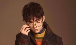 娱乐爆料小周,小周最新动态揭秘，精彩瞬间引关注